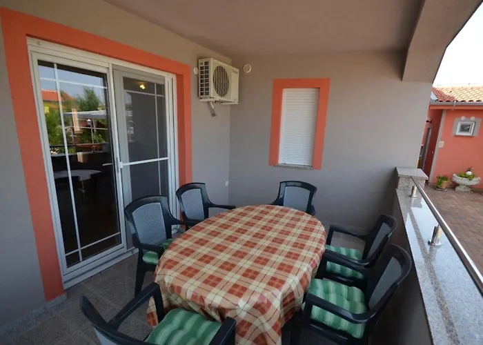 Komljen 1 By Interhome Apartman Vir